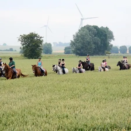 Apartament Feriengut Gaarz - Kavaliershaus 17 Gohl